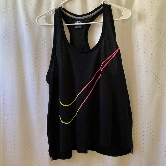 Nike Tops - Nike Cropped Tank Top